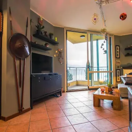 Apartment Casa Gecko Moltrasio